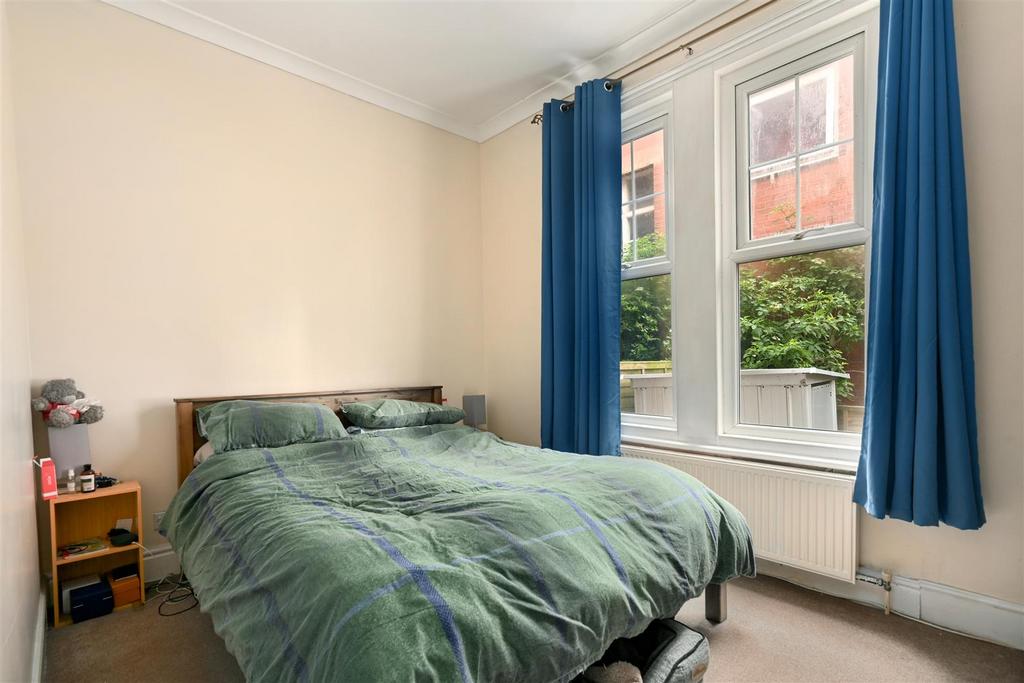 Flat-4-19-buckhurst-road-tn401qf (6).jpg