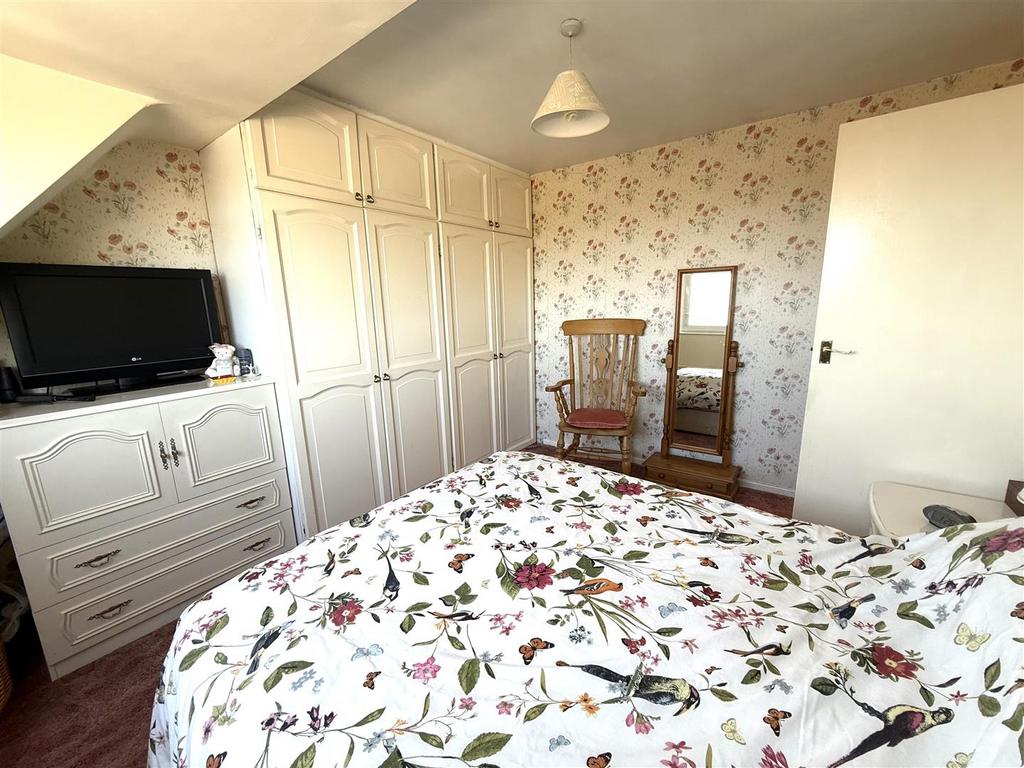 14 beech bed 1.jpeg