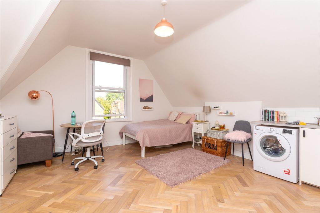 Studio Room