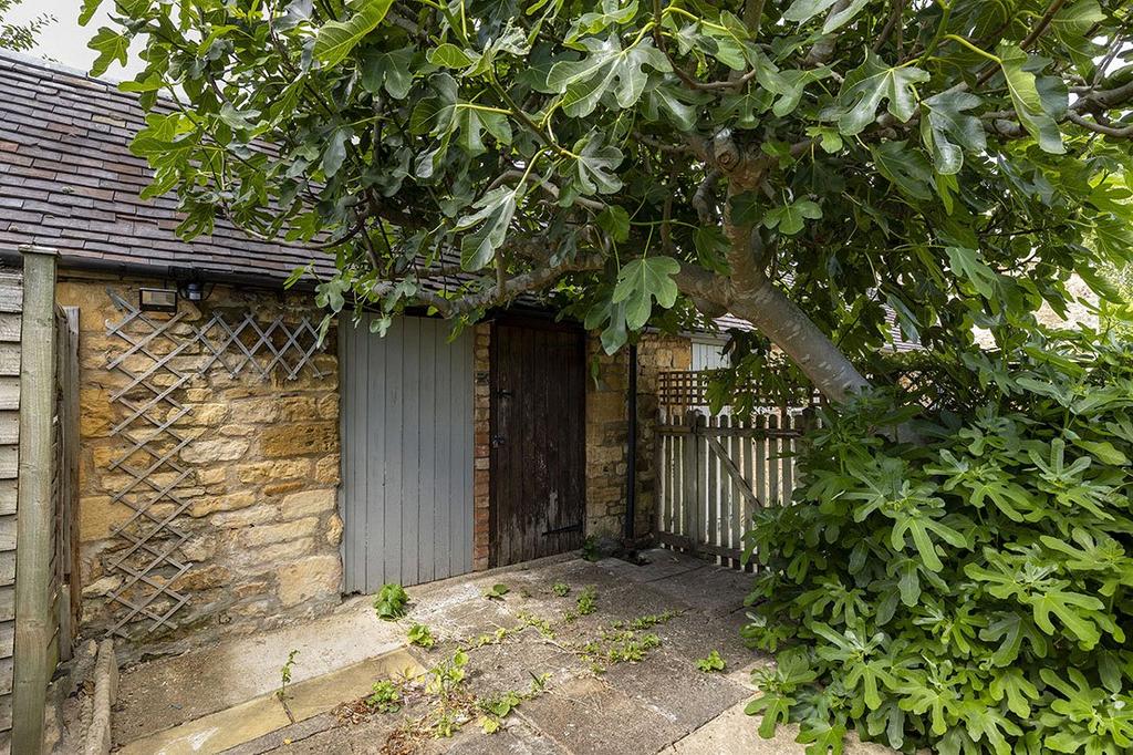 Outbuilding