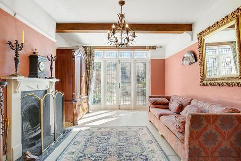 45 Pollards Hill North, London, SW16 4NJ