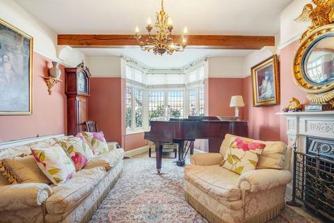 45 Pollards Hill North, London, SW16 4NJ