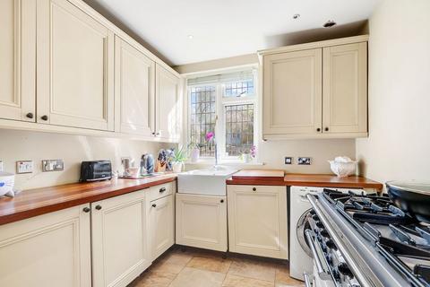 45 Pollards Hill North, London, SW16 4NJ