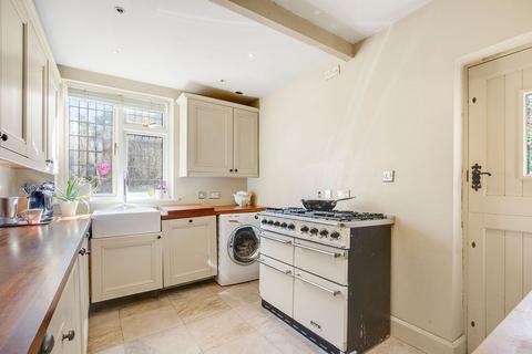 45 Pollards Hill North, London, SW16 4NJ