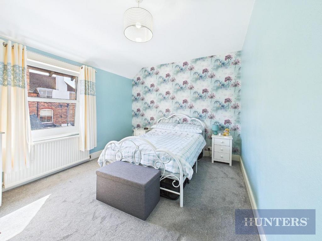 CAM05316 G0-PR0022-STILL004.jpg