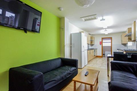 7 bedroom terraced house to rent, Hubert Road, Birmingham B29