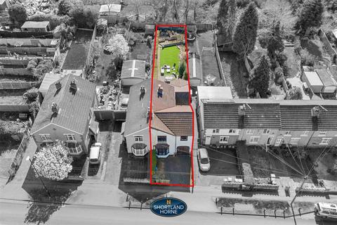 4 bedroom semi-detached house for sale, Henley Road, Walsgrave, Coventry, CV2 2FY
