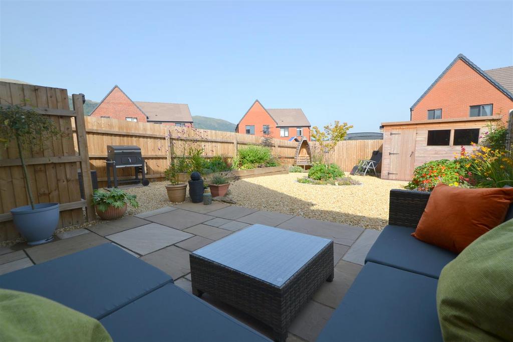 Patio2.JPG