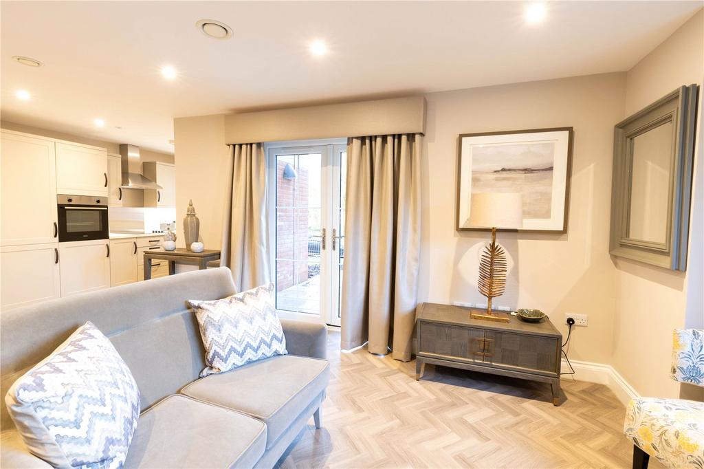 Show Apartment