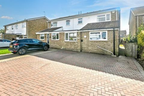 39 Badlesmere Road, Eastbourne, BN22 8TW