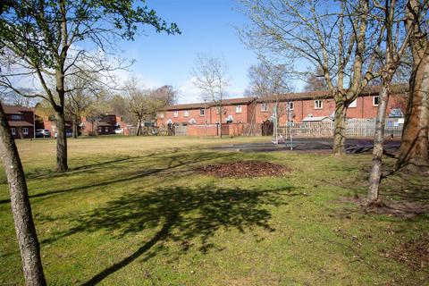 2 bedroom terraced house for sale, Hollis Crescent, Strensall, York