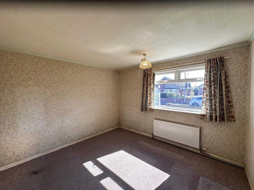 Double bedroom 2: