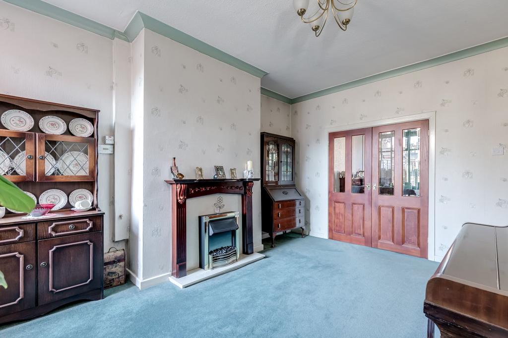 Sitting/Dining Room