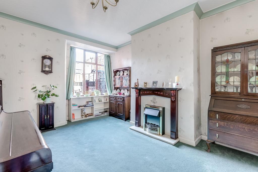 Sitting/Dining Room