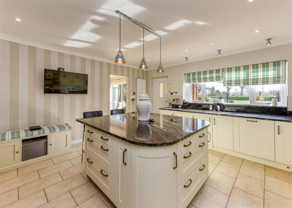 Tinkers Croft-Kitchen.jpg