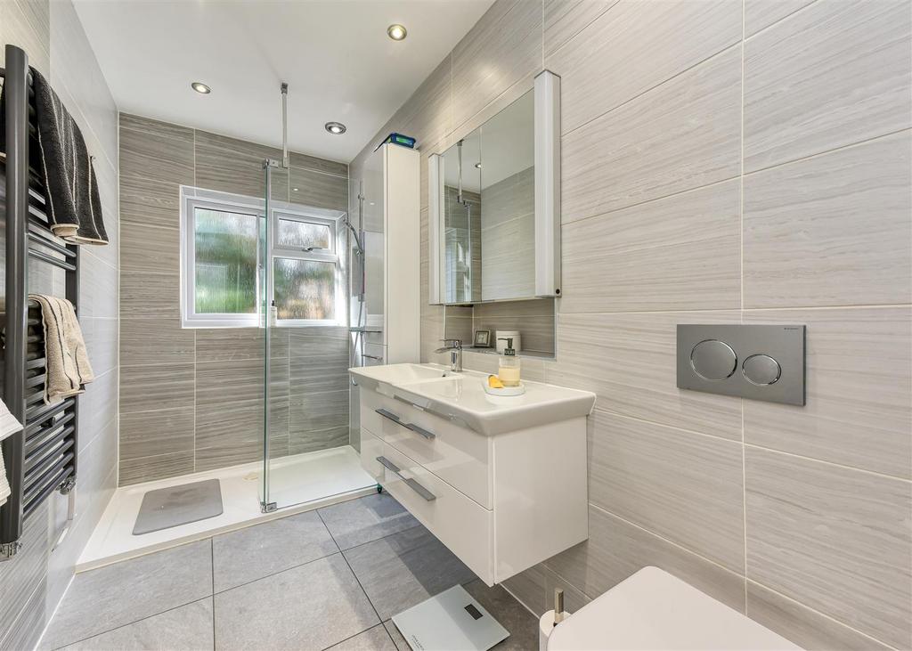 Tinkers Croft-En Suite.jpg