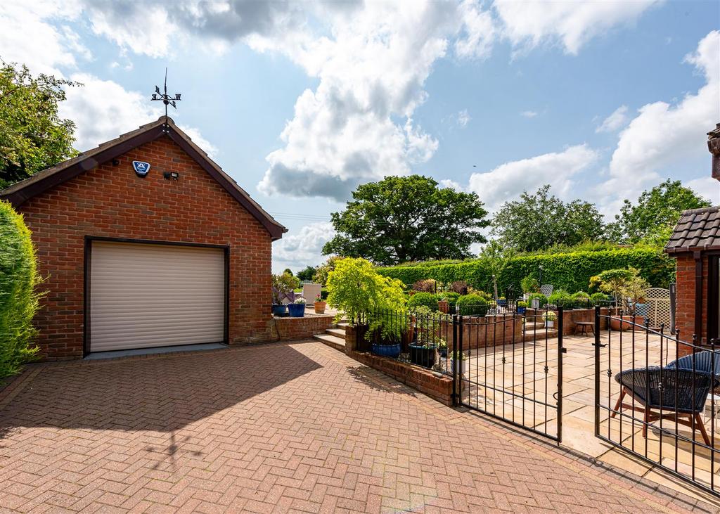 Tinkers Croft-JUN25-garden1.jpg