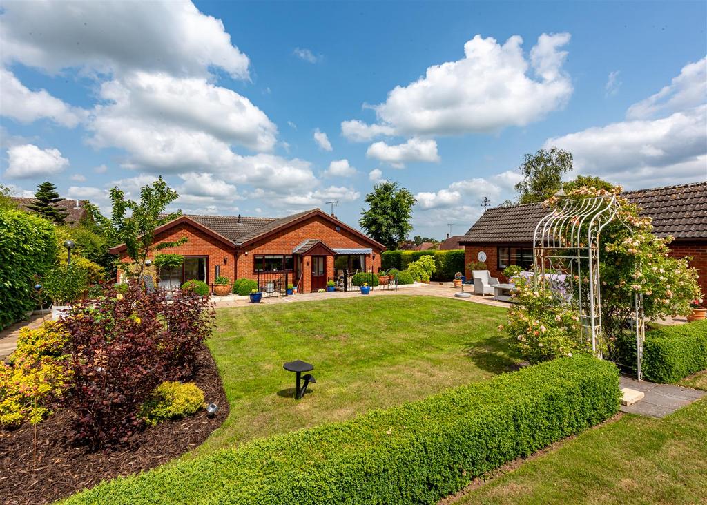 Tinkers Croft-JUN25-garden3.jpg