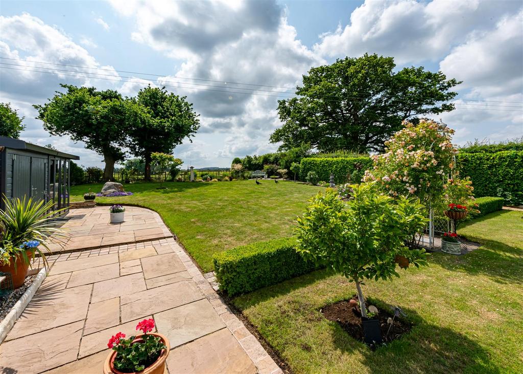 Tinkers Croft-JUN25-garden7.jpg