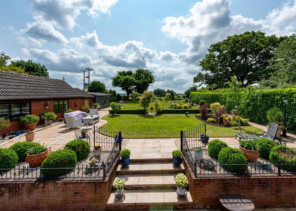 Tinkers Croft-JUN25-garden8.jpg