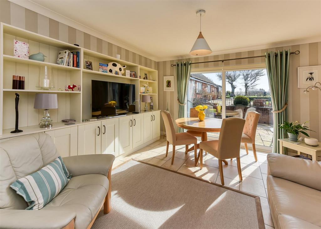 Tinkers Croft-Breakfast Room.jpg