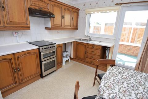 15 Coniston Close, Boscombe Down, Salisbury, SP4 7QJ