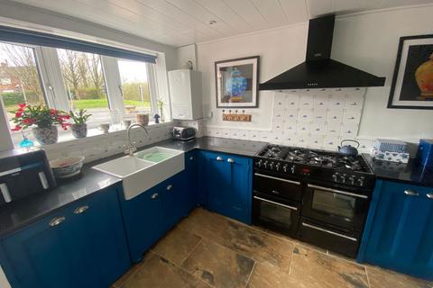 142 Broadway, Chadderton, Oldham, OL9 0AE