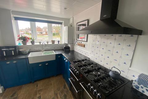 142 Broadway, Chadderton, Oldham, OL9 0AE