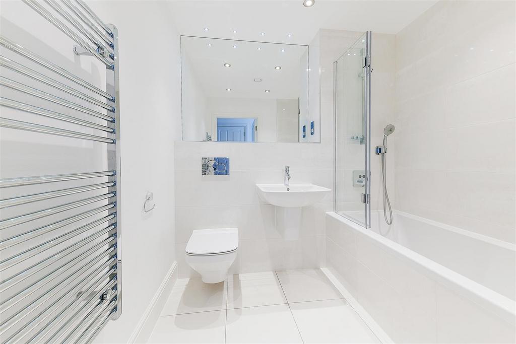 Helmsdale Court, 77 Woodcote Road8.jpg