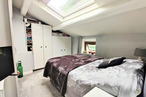 3 bedroom cottage for sale, Baxter Lane, Halifax HX3