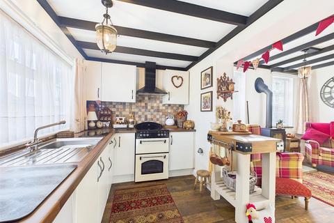 2 bedroom semi-detached house for sale, Eastgate, Louth LN11