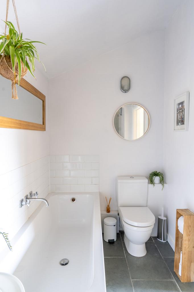 220856 - St Catherines Cottage High Res-08.jpg