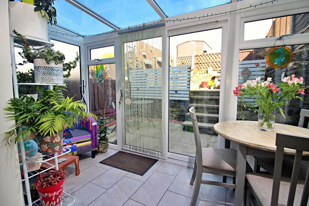 Conservatory Dining Rm