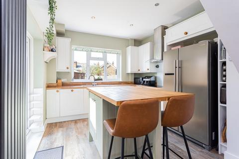 undefined, De La Warr Road, East Grinstead RH19