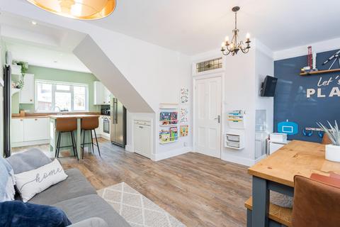 undefined, De La Warr Road, East Grinstead RH19