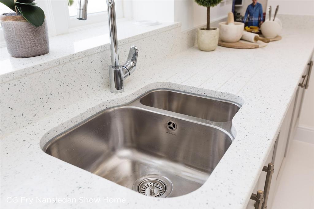 CG Fry Nansledan Show Home