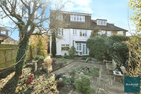 10 Templars Crescent, London, N3 3QS