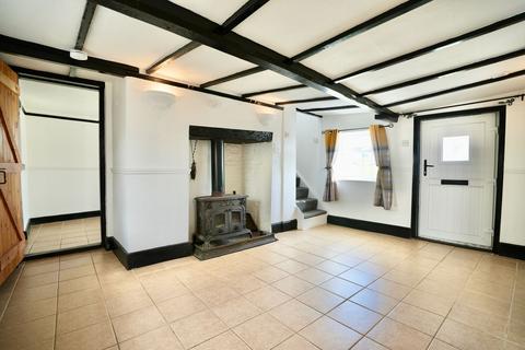 3 bedroom cottage for sale, Walcott Road, Bacton, NR12