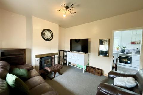 2 bedroom semi-detached house for sale, Maengwynne, Llanelli