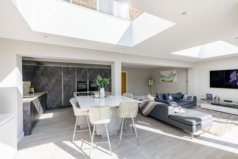 60 Chaldon Common Road, Chaldon, Caterham, CR3 5DD