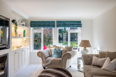 60 Chaldon Common Road, Chaldon, Caterham, CR3 5DD