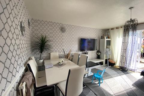 undefined, Sheerwater Road, Beckton, London E16