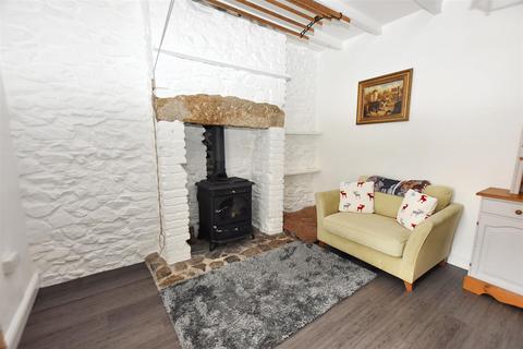 10 Beacon Terrace, Camborne, TR14 7BU