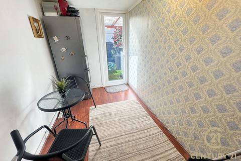 3 Squirrel Close, Hounslow, TW4 7NU