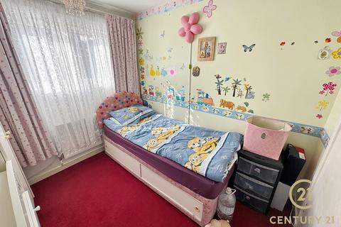 3 Squirrel Close, Hounslow, TW4 7NU