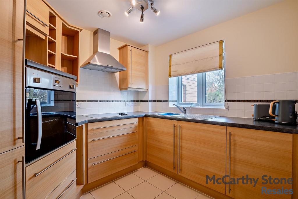 8638562-interior10-800.jpg