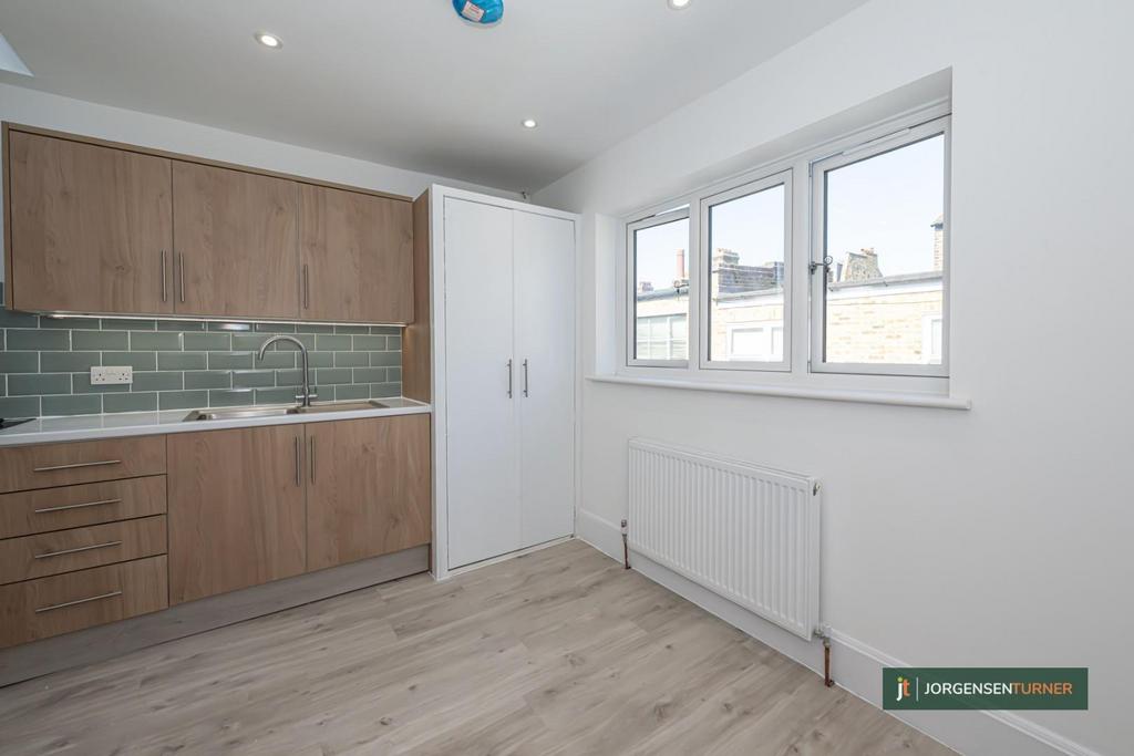 Becklow Road 82 A-010 LR - JT - Copy.jpg