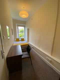 3 bedroom flat to rent, Hermand Crescent, Slateford, Edinburgh, EH11