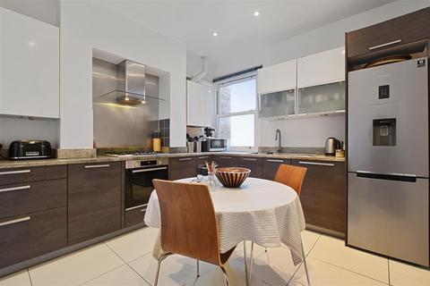 2 bedroom flat for sale, Leghorn Road, Willesden Junction, NW10 4PN
