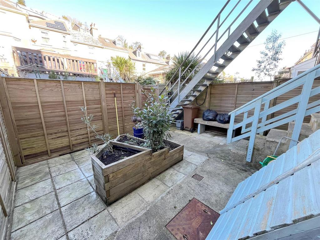 Garden 2.jpg